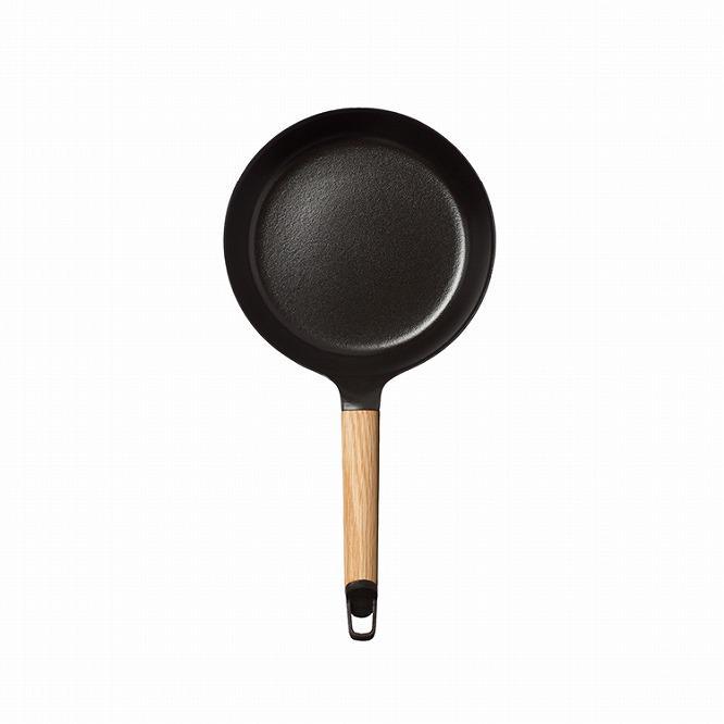 バーミキュラ フライパン20cm（オーク）＋専用リッド | フライパン 調理器具 VERMICULAR ガス火 ガス IH IH対応 エナメル加工 キッチン用品 高級感 おしゃれ 人気 おすすめ 無水調理 焼き料理 グリル料理 朝食 卵料理 パン料理 ヘルシー 長持ち ギフト プレゼント 送料無料