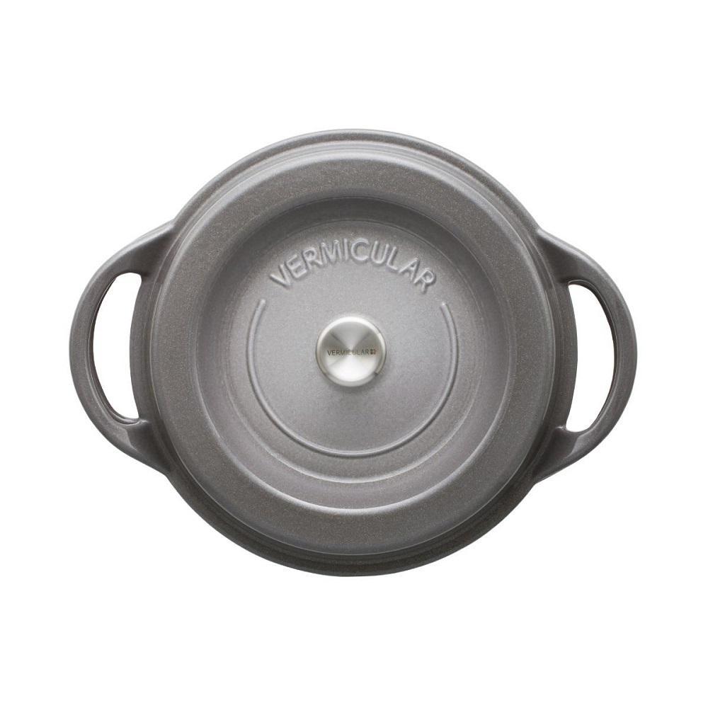 バーミキュラ オーブンポットラウンド22cm（パールグレー） | 鍋 なべ 調理器具 VERMICULAR エナメル加工 キッチン用品 高級感 おしゃれ 人気 おすすめ 無水調理 焼き料理 グリル料理 朝食 卵料理 パン料理 ヘルシー 長持ち ギフト プレゼント 送料無料