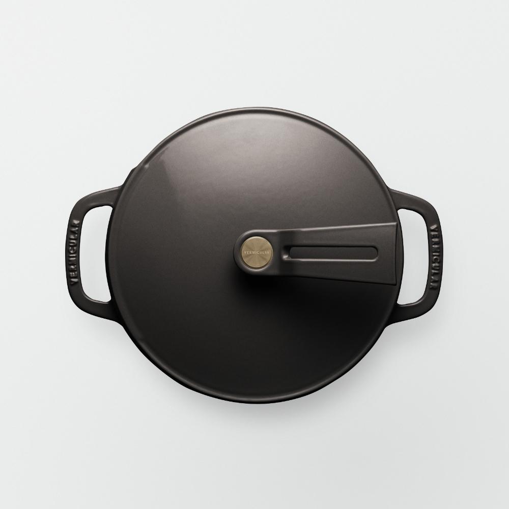 バーミキュラ オーブンポット2 18cm（ヘーゼルナッツブラウン） | 鍋 なべ ホーロー鍋 調理器具 キッチン用品 VERMICULAR ガス火 ガス IH IH対応 エナメル加工 高級感 おしゃれ 無水調理 煮込み 蒸し 焼き 長持ち ギフト プレゼント 人気 おすすめ 送料無料