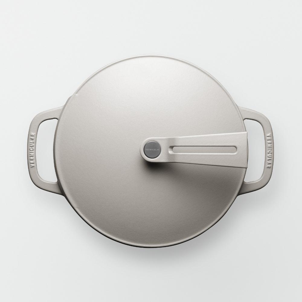 バーミキュラ オーブンポット2 22cm（マットリネンベージュ） | 鍋 なべ ホーロー 調理器具 キッチン用品 VERMICULAR エナメル加工 高級感 おしゃれ 無水調理 煮込み 蒸し 焼き 長持ち ギフト プレゼント 人気 おすすめ 送料無料