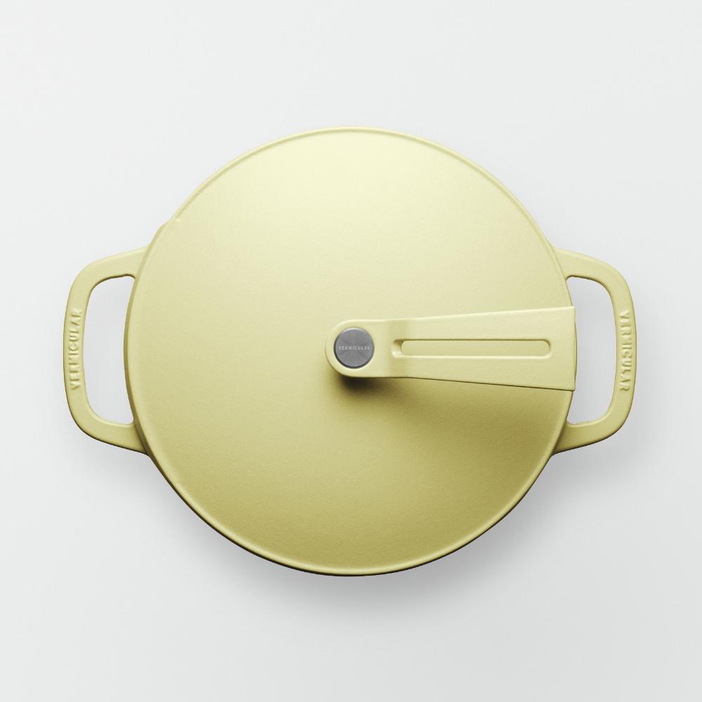 バーミキュラ オーブンポット2 22cm（マットカモミールイエロー） | 鍋 なべ ホーロー鍋 調理器具 キッチン用品 VERMICULAR ガス火 ガス IH IH対応 エナメル加工 高級感 おしゃれ 無水調理 煮込み 蒸し 焼き 長持ち ギフト プレゼント 人気 おすすめ 送料無料