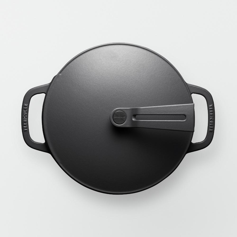 バーミキュラ オーブンポット2 22cm（マットブラック） | 鍋 なべ ホーロー鍋 調理器具 キッチン用品 VERMICULAR ガス火 ガス IH IH対応 エナメル加工 高級感 おしゃれ 無水調理 煮込み 蒸し 焼き 長持ち ギフト プレゼント 人気 おすすめ 送料無料