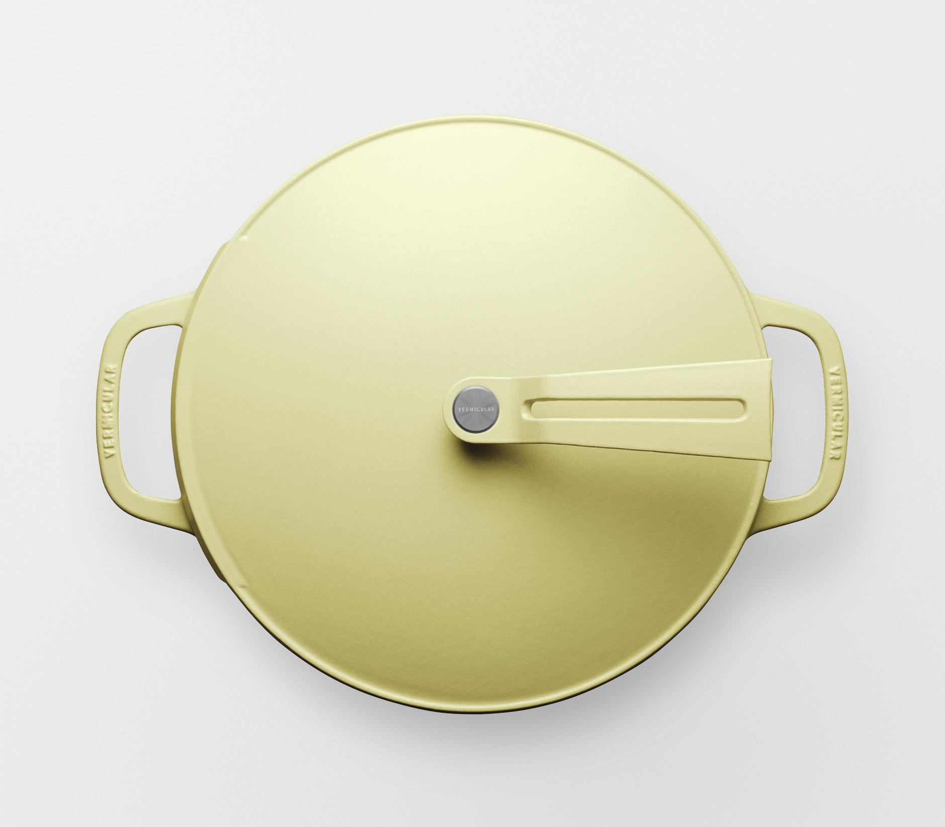 バーミキュラ オーブンポット2 26cm 浅型（マットカモミールイエロー／セルフスタンディングリッド） | 鍋 なべ ホーロー鍋 調理器具 キッチン用品 VERMICULAR ガス火 ガス IH IH対応 エナメル加工 高級感 おしゃれ 無水調理 煮込み 蒸し 焼き 長持ち ギフト プレゼント 人気 おすすめ 送料無料