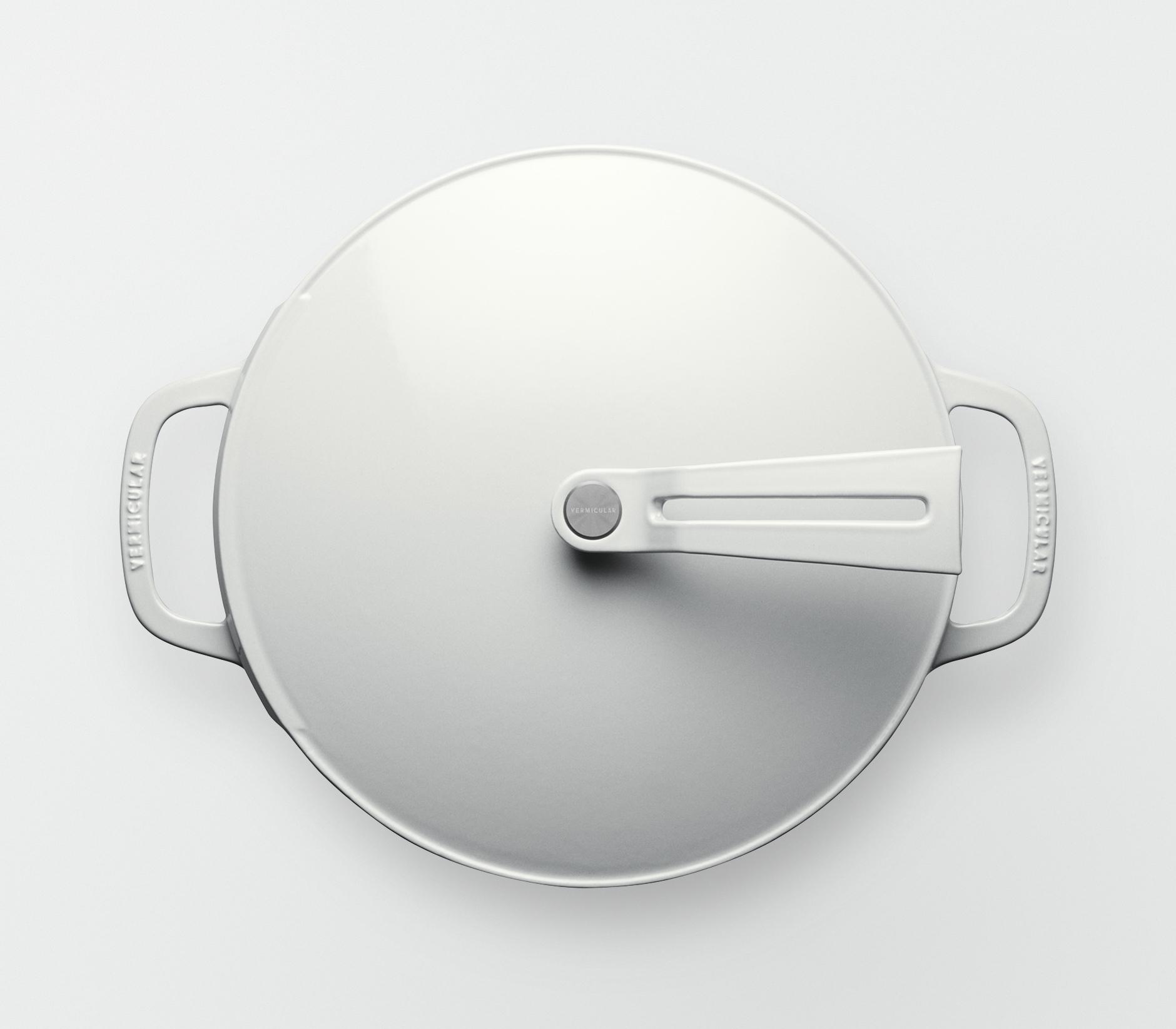 バーミキュラ オーブンポット2 26cm 浅型（シーソルトホワイト／セルフスタンディングリッド） |  鍋 なべ ホーロー鍋 調理器具 キッチン用品 VERMICULAR ガス火 ガス IH IH対応 エナメル加工 高級感 おしゃれ 無水調理 煮込み 蒸し 焼き 長持ち ギフト プレゼント 人気 おすすめ 送料無料