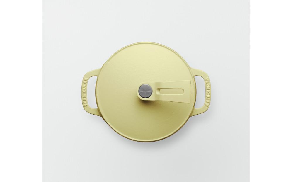 オーブンポット2 MINI 14cm【マットカモミールイエロー】（セルフスタンディングリッド） | 鍋 なべ ホーロー鍋 調理器具 キッチン用品 バーミキュラ VERMICULAR ガス火 ガス IH IH対応 エナメル加工 高級感 おしゃれ 無水調理 煮込み 蒸し 焼き 長持ち ギフト プレゼント 人気 おすすめ 送料無料