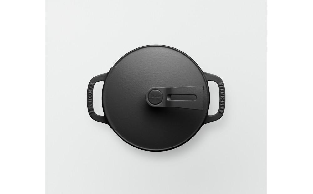 オーブンポット2 MINI 14cm【マットブラック】（セルフスタンディングリッド） | 鍋 なべ ホーロー鍋 調理器具 キッチン用品 バーミキュラ VERMICULAR ガス火 ガス IH IH対応 エナメル加工 高級感 おしゃれ 無水調理 煮込み 蒸し 焼き 長持ち ギフト プレゼント 人気 おすすめ 送料無料