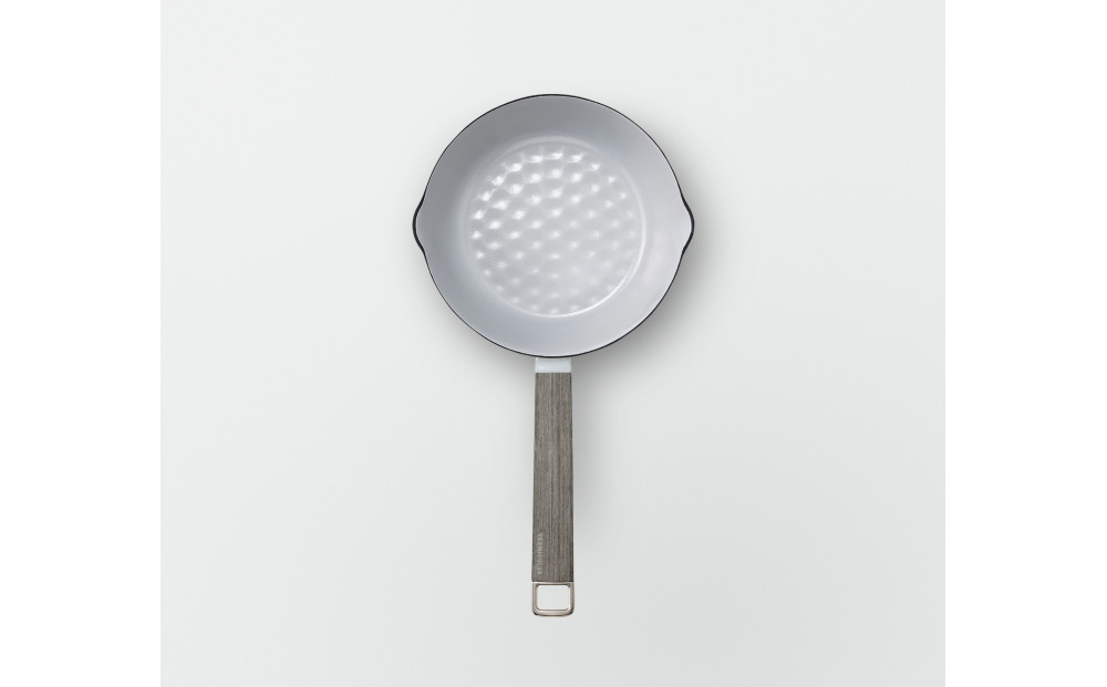 VERMICULAR YUKIHIRA 16cm ＆ドロップリッド＆専用ステンレスリッド（オイスターグレー） | 鍋 なべ 雪平鍋 調理器具 キッチン用品 VERMICULAR 鋳物ホーロー鍋 片手鍋 日本製 ガス火 ガス IH IH対応 和食 煮込み みそ汁 高級 おしゃれ ギフト プレゼント 人気 おすすめ 送料無料