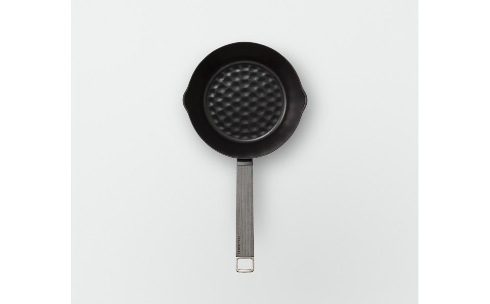 VERMICULAR YUKIHIRA 16cm ＆ドロップリッド＆専用ステンレスリッド（マットブラック） | 鍋 なべ 雪平鍋 調理器具 キッチン用品 VERMICULAR 鋳物ホーロー鍋 片手鍋 日本製 ガス火 ガス IH IH対応 和食 煮込み みそ汁 高級 おしゃれ ギフト プレゼント 人気 おすすめ 送料無料