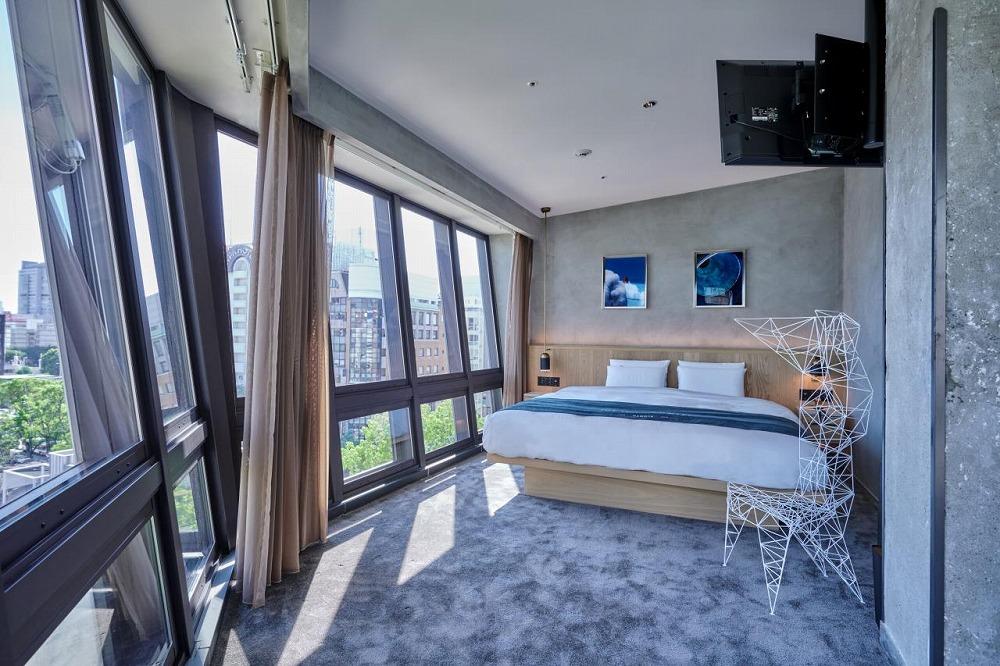 世界初！電波塔に泊まれる「THE TOWER HOTEL NAGOYA」ジュニアスイートルーム ペア宿泊券（1泊2食付）