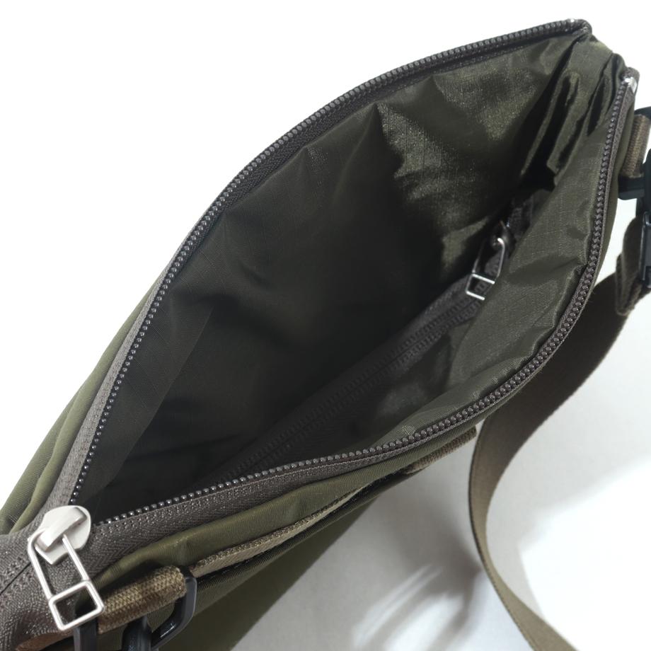 【黒】アーミーダック　ナイロンで作ったスマホショルダー