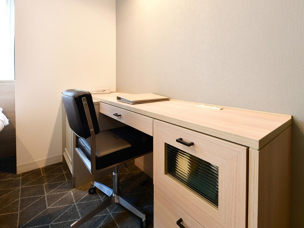 ベッセルイン栄駅前　スタンダードシングルルーム2名様　ペア宿泊券(朝食付）＋ SORA　GROUP夕食チケット(名古屋市内）