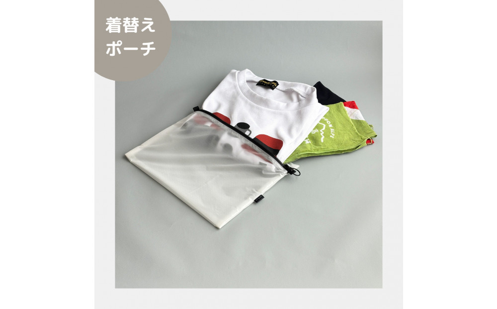 【白】A5サイズが入る軽いナイロンフラットポーチ　旅行用　着替え