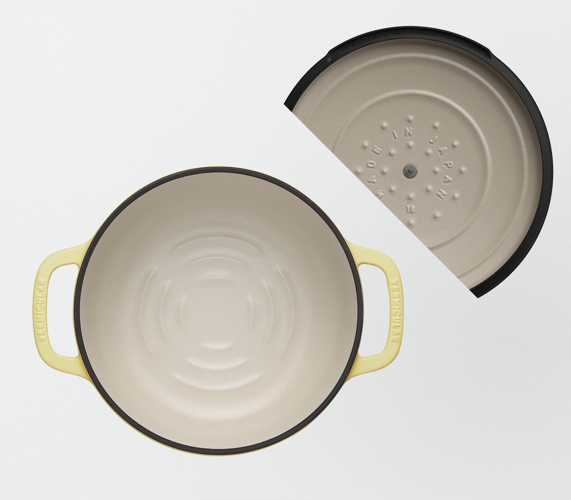 バーミキュラ オーブンポット2 18cm 浅型（マットカモミールイエロー／セルフスタンディングリッド） |鍋 なべ ホーロー鍋 調理器具 キッチン用品 VERMICULAR ガス火 ガス IH IH対応 エナメル加工 高級感 おしゃれ 無水調理 煮込み 蒸し 焼き 長持ち ギフト プレゼント 人気 おすすめ 送料無料