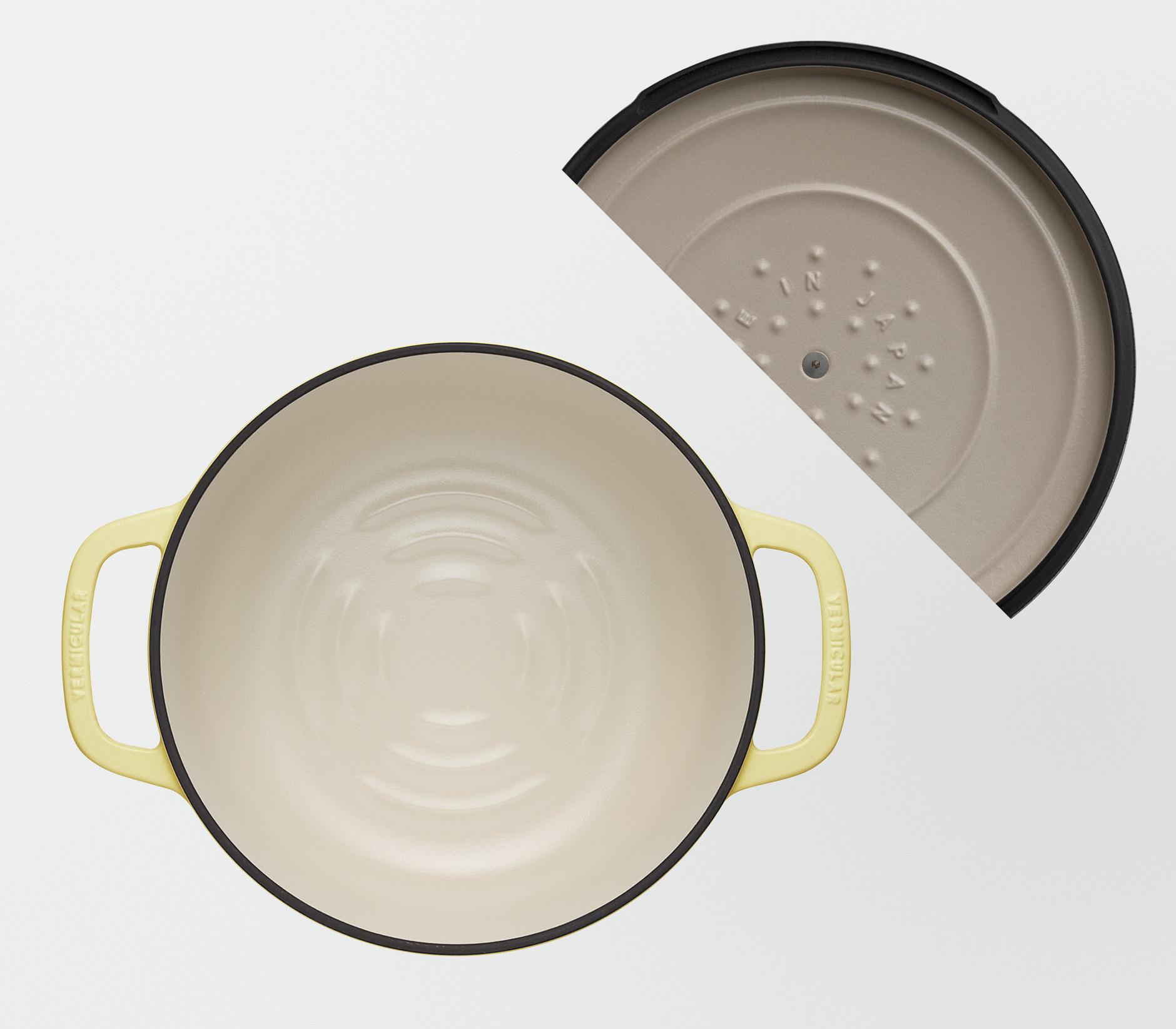 バーミキュラ オーブンポット2 22cm 浅型（マットカモミールイエロー／セルフスタンディングリッド） | 鍋 なべ ホーロー鍋 調理器具 キッチン用品 VERMICULAR ガス火 ガス IH IH対応 エナメル加工 高級感 おしゃれ 無水調理 煮込み 蒸し 焼き 長持ち ギフト プレゼント 人気 おすすめ 送料無料