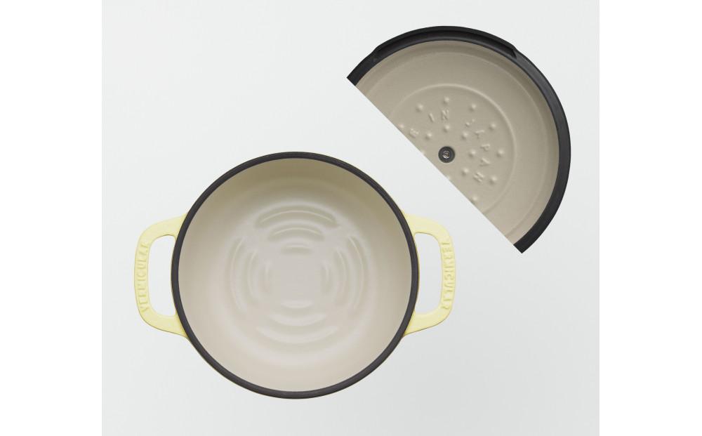 オーブンポット2 MINI 14cm【マットカモミールイエロー】（セルフスタンディングリッド） | 鍋 なべ ホーロー鍋 調理器具 キッチン用品 バーミキュラ VERMICULAR ガス火 ガス IH IH対応 エナメル加工 高級感 おしゃれ 無水調理 煮込み 蒸し 焼き 長持ち ギフト プレゼント 人気 おすすめ 送料無料