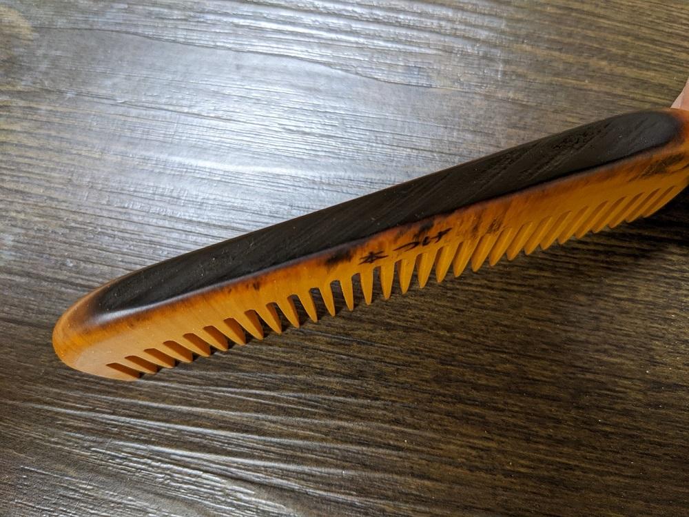 つげ櫛の櫛留商店　本つげ材すす櫛（荒歯）袋付　※約１３．５ｃｍ