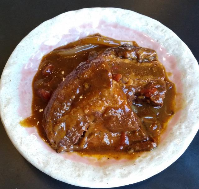 チャイニーズダイニング呵呵　名物　豚の角煮（香醋）2パック、（カレー）2パック