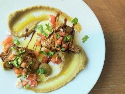 名古屋の街並みを一望できる夜景と地元食材を使用したモダンオリエンタル料理を楽しむ『ザ リビングルーム ウィズ スカイバー』 ディナーペアチケット