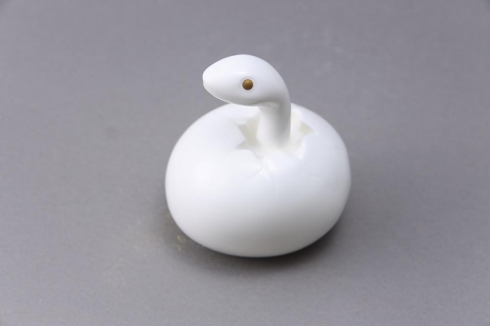 ノリタケの森オリジナル　干支ベビー ヘビ　M028　K074