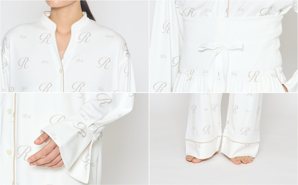 【オフホワイト Sサイズ】リファ バイタルテック モイストスムース スタンドカラースリープウェア ReFaロゴ/WOMEN