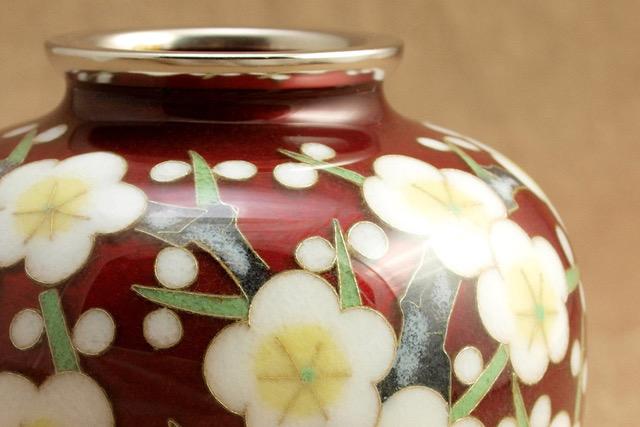 【尾張七宝窯元　加藤七宝製作所】３寸玉形　赤透　梅詰花瓶