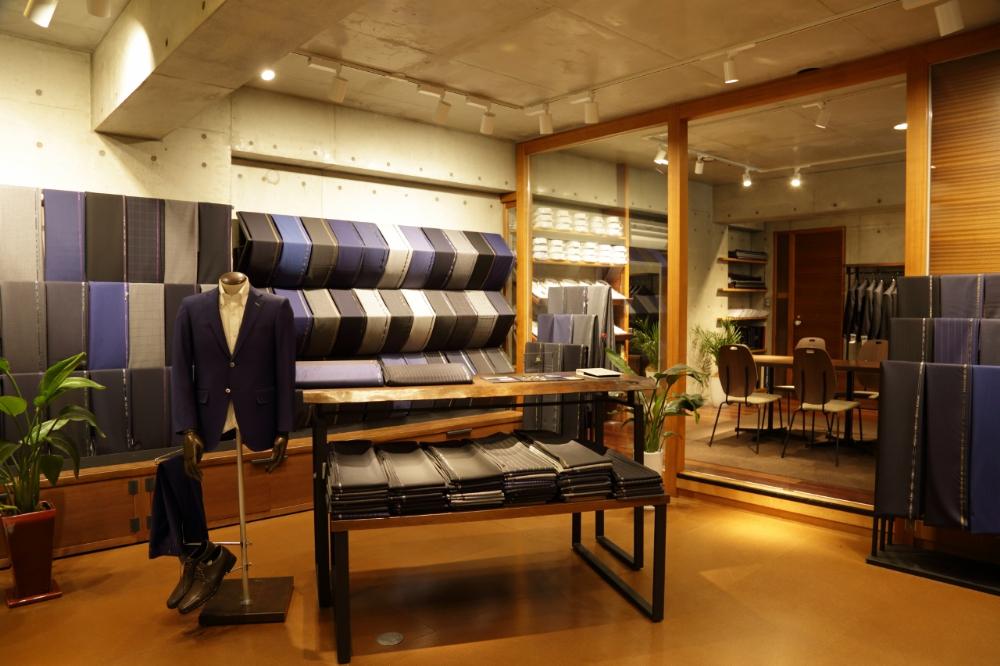 フォーマルスーツ仕立券(７万円）