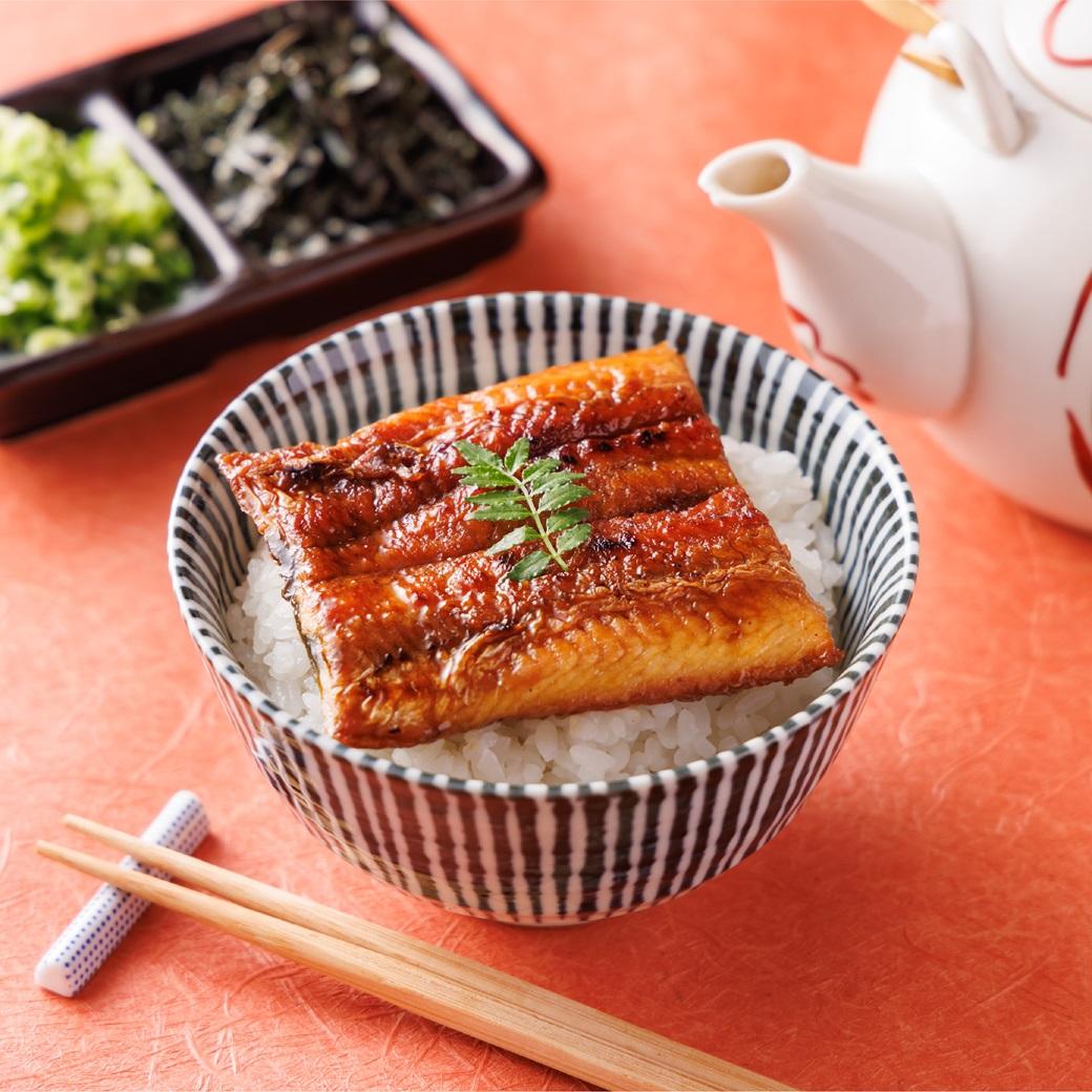 三河一色産手焼き炭火焼き活うなぎ蒲焼き　3尾セット