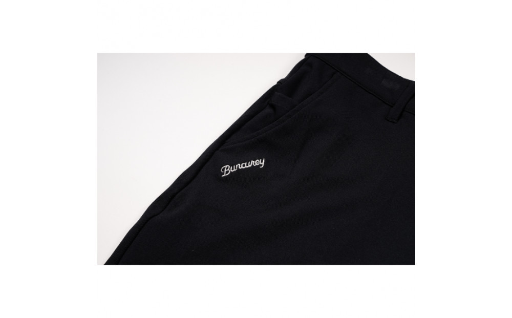 BUNCUREY　ゴルフウェア　ハーフパンツ（BM23SS-04-015）オフ／サイズ6