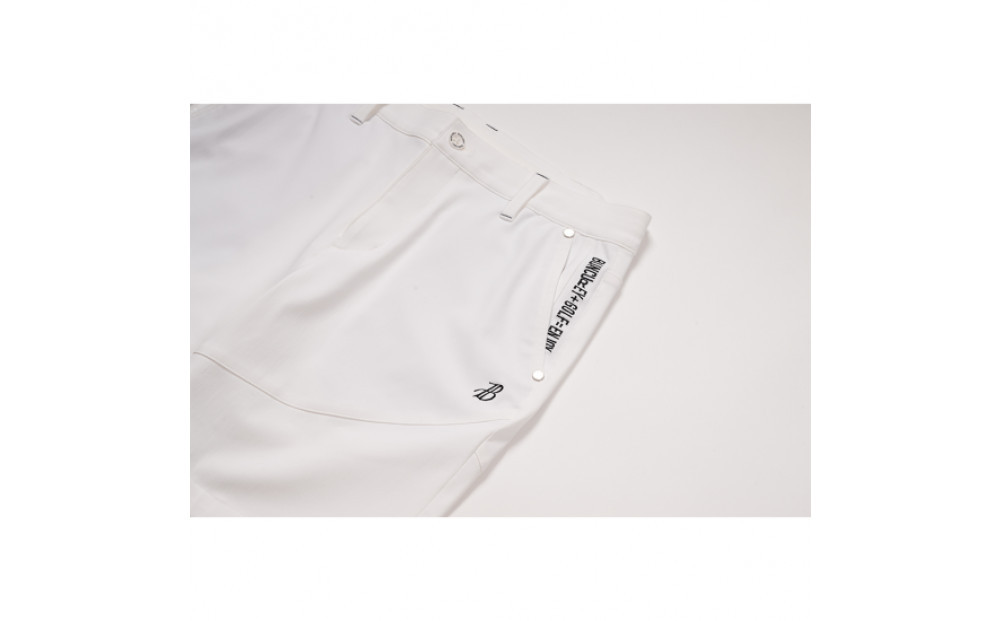 BUNCUREY ゴルフウェア ハーフパンツ（BM23SS-04-049）オフ