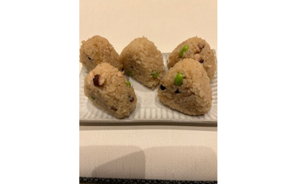 南知多産タコとタコの出汁を使った「たこむすび」（10個入り）