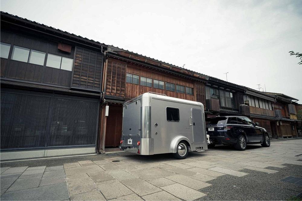 キャンピングトレーラー「X-cabin300」特別パッケージ