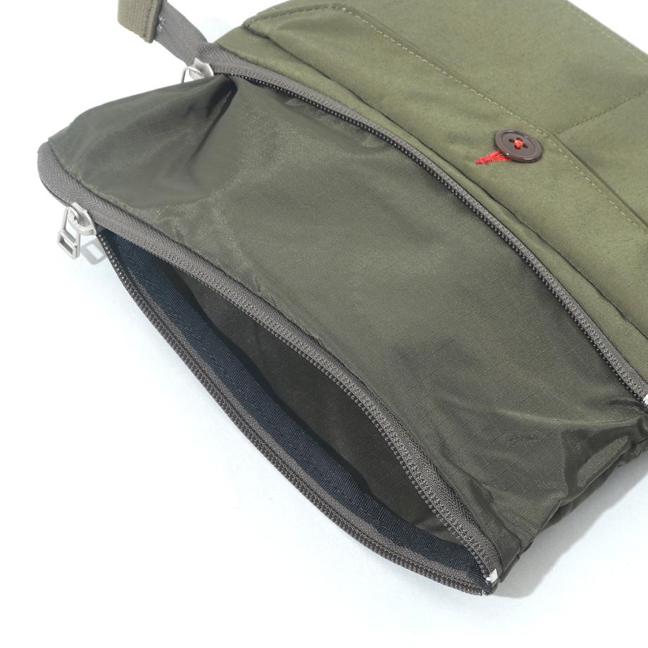 【カーキードラブ】アーミーダック　ナイロンで作ったスマホショルダー