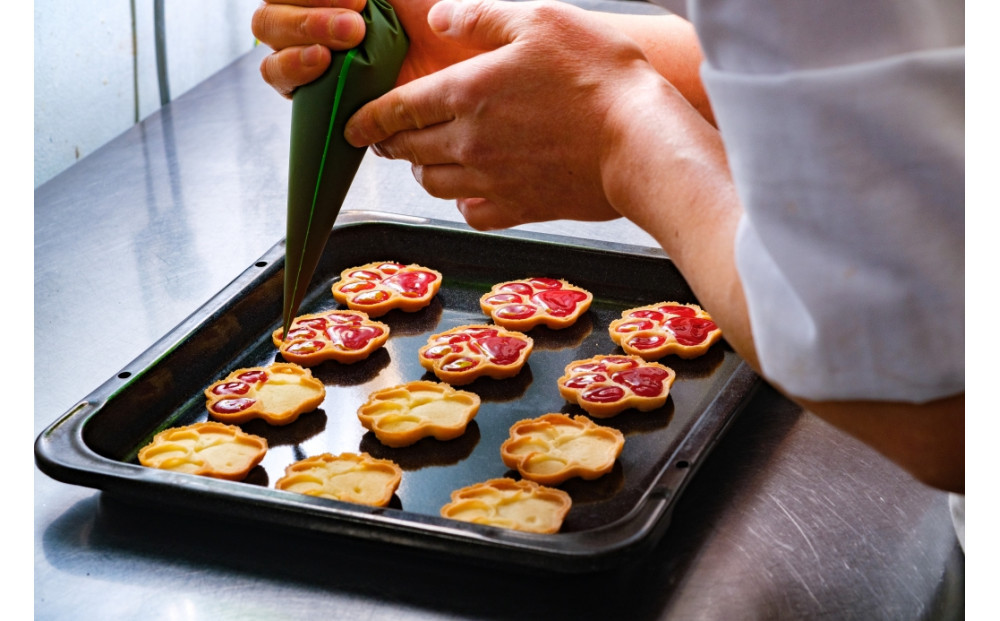 チェシャ猫の肉球缶