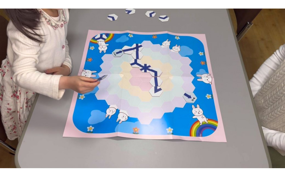 コミュニケーションゲーム　道をつくろう！ハニカムぼうけん