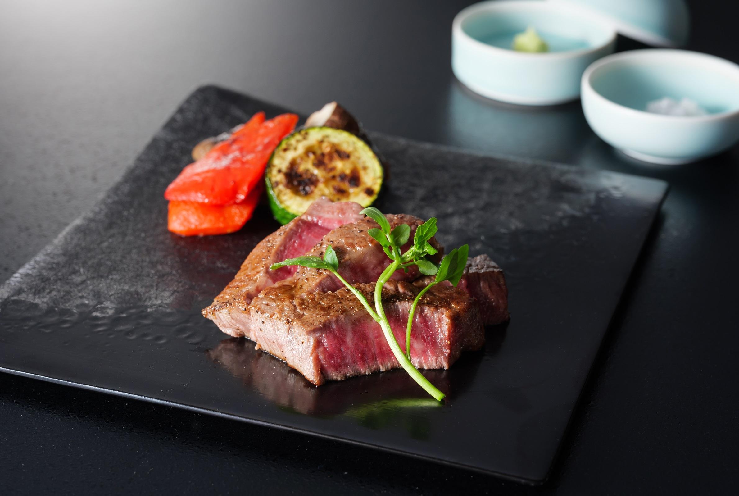 重要文化財「料亭 八勝館」田舎家御利用　ペア御食事券