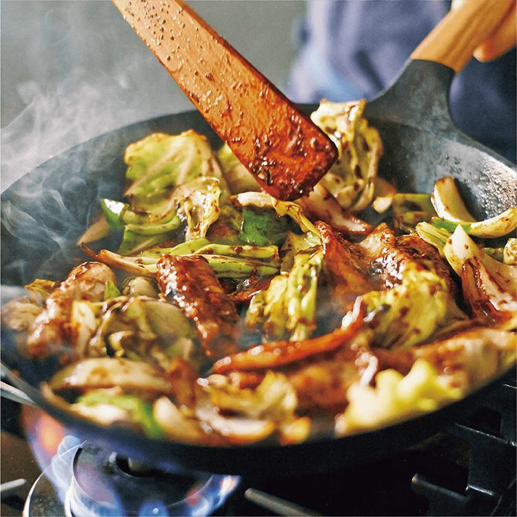 バーミキュラ フライパン28cm（オーク）＋専用リッド | フライパン 調理器具 VERMICULAR ガス火 ガス IH IH対応 エナメル加工 キッチン用品 高級感 おしゃれ 人気 おすすめ 無水調理 焼き料理 グリル料理 朝食 卵料理 パン料理 ヘルシー 長持ち ギフト プレゼント 送料無料