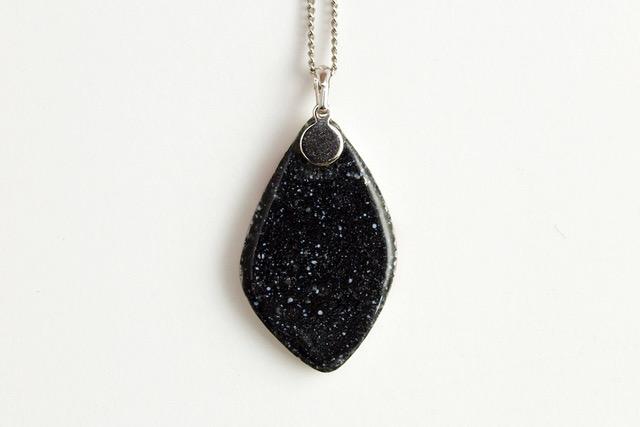 【尾張七宝窯元　加藤七宝製作所】極上ペンダント　紅梅