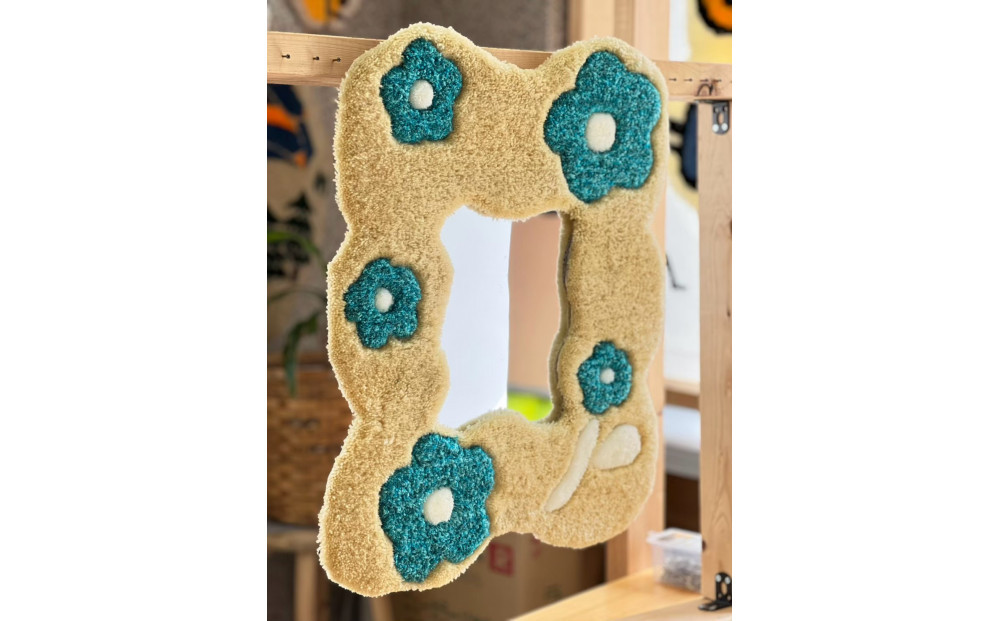 《ミラー 50cm×60cm》タフティング体験【4時間コース】