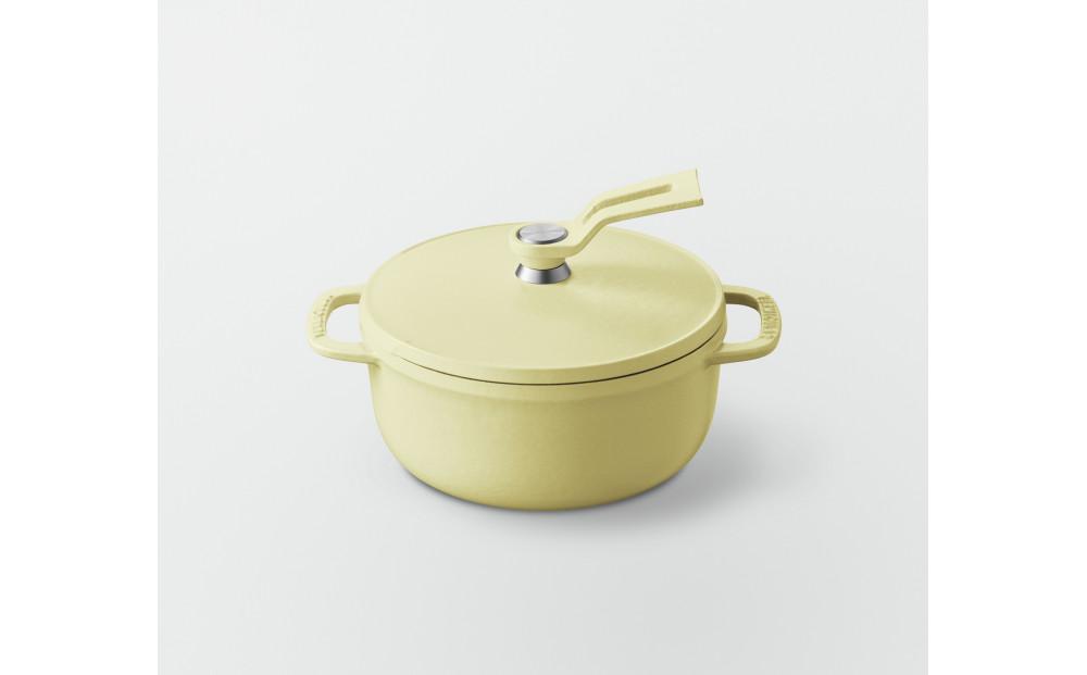 オーブンポット2 MINI 14cm【マットカモミールイエロー】（セルフスタンディングリッド） | 鍋 なべ ホーロー鍋 調理器具 キッチン用品 バーミキュラ VERMICULAR ガス火 ガス IH IH対応 エナメル加工 高級感 おしゃれ 無水調理 煮込み 蒸し 焼き 長持ち ギフト プレゼント 人気 おすすめ 送料無料