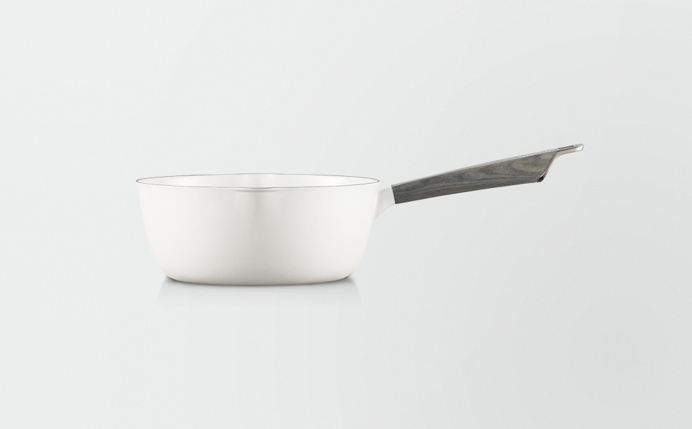 VERMICULAR YUKIHIRA 18cm ＆ドロップリッド＆専用ステンレスリッド（シーソルトホワイト） | 鍋 なべ 雪平鍋 調理器具 キッチン用品 VERMICULAR 鋳物ホーロー鍋 片手鍋 日本製 ガス火 ガス IH IH対応 和食 煮込み みそ汁 高級 おしゃれ ギフト プレゼント 人気 おすすめ 送料無料