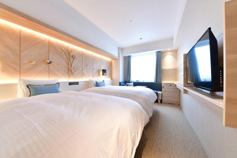 ベッセルホテルカンパーナ名古屋　コンフォートツインルーム ペア宿泊券（朝食付）+レゴランド®・ジャパンのコンボ１ＤＡＹパスポート大人2名様分付