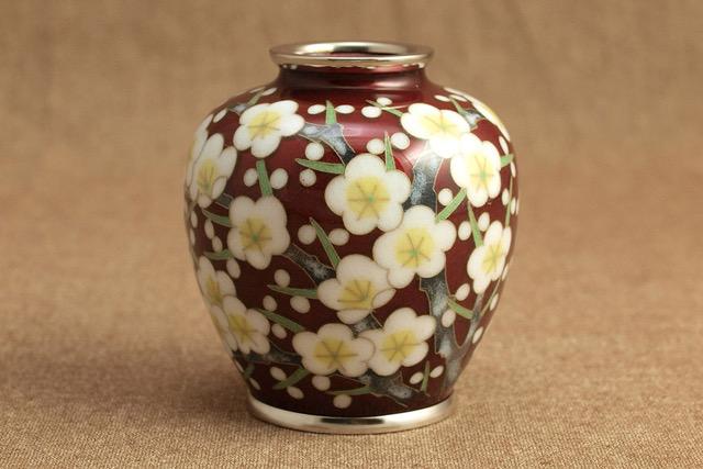 【尾張七宝窯元　加藤七宝製作所】３寸玉形　赤透　梅詰花瓶