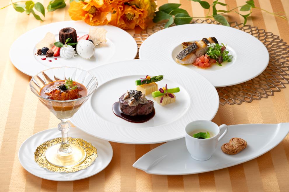 ANAクラウンプラザホテルグランコート名古屋 25周年企画グルメペア招待券【スターゲイト・ヴァンサンク】