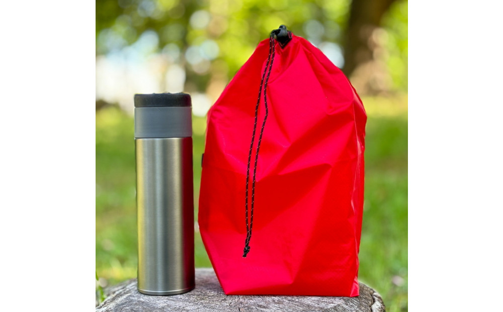 【L・5L・赤】 大きめナイロン巾着袋　スタッフバッグ　スタッフサック　バッグインバッグ　着替え袋