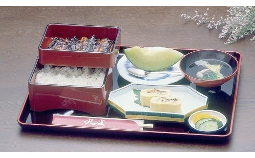 豊橋産『べっぴんうなぎの蒲焼』　3尾セット