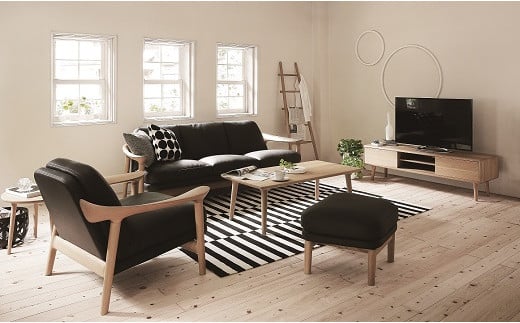 欧州の美意識を、日本の住まいへ。『BRIDGE』コレクションのコーヒーテーブル120　「ハンス・S・ヤコブセン」デザイン