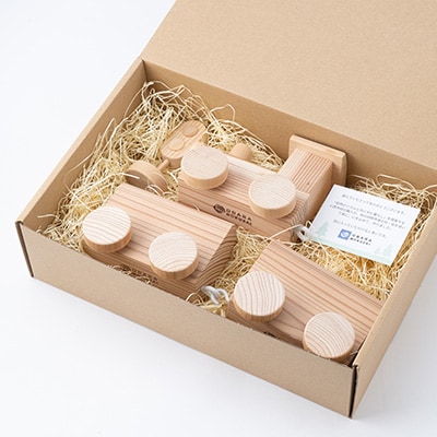 汽車セット(木製汽車1個、汽車信号1個)