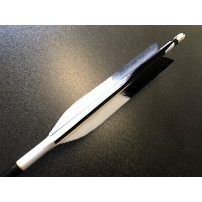 七面鳥アルミ矢「1913」　6本組(シャフト色:黒　矧ぎ糸:白系)