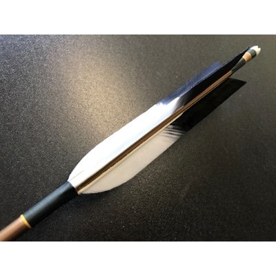 七面鳥アルミ矢「2015」　6本組(シャフト色:茶　矧ぎ糸:黒系)