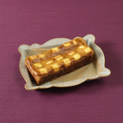 【角切りチーズが入った】ゴロッとチーズケーキ【かわいいギフトボックス入り】【配送不可地域：離島】
